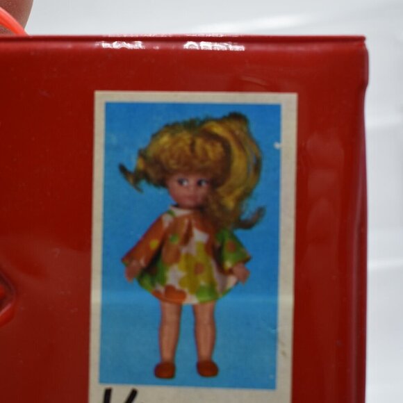 Kim Wardrobe Case / Red Uneeda with Dolls & Accessories Vintage Toys 2x Dolls - Picture 13 of 14